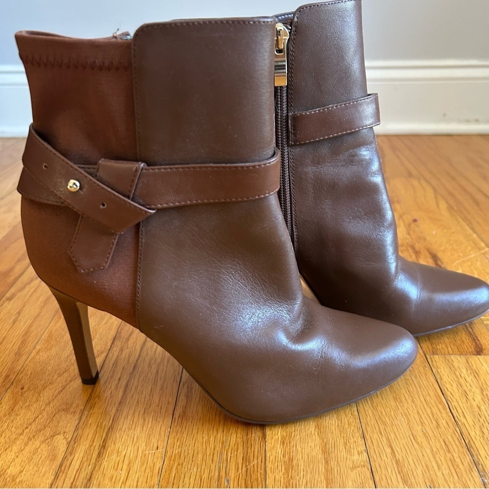 White House Black Market Brown Stiletto 4.5” Heel Size 8